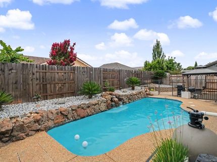 321 Quailhollow Dr, Ione, CA 95640 Photo