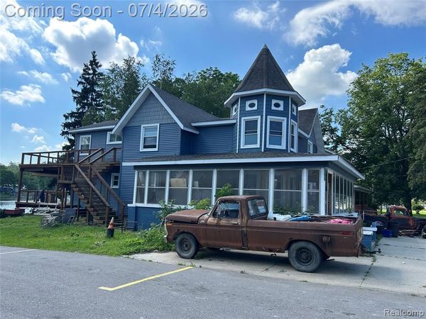 16185 Seymour Road, Argentine Twp, MI 48451