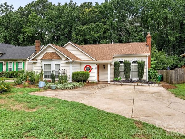 2940 Hosta Drive, Charlotte, NC 28269