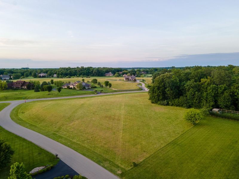 129 Hidden Creek Drive, Galloway, OH 43119 Photo 6
