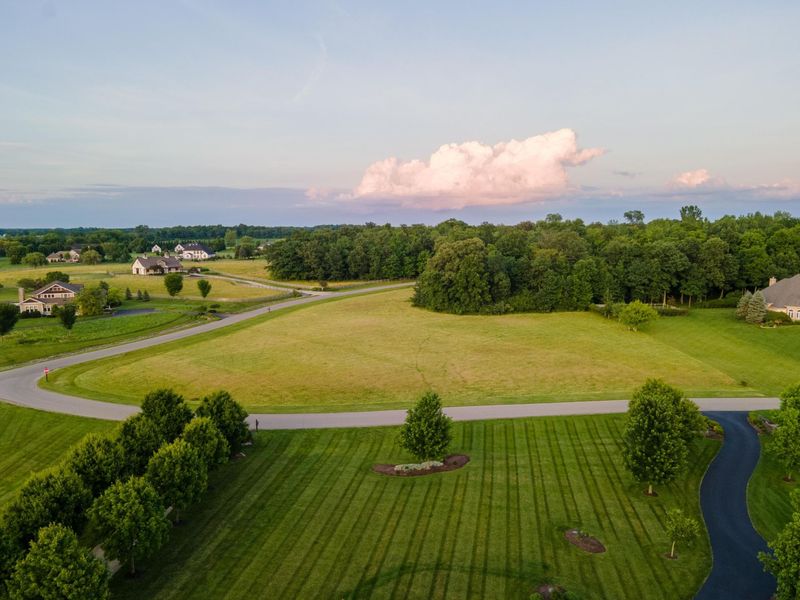 129 Hidden Creek Drive, Galloway, OH 43119 Photo 7