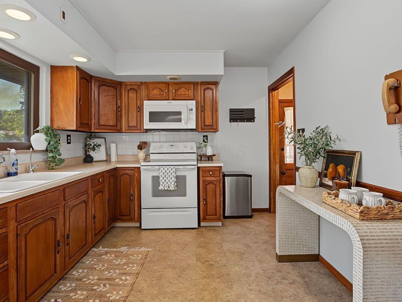 210 Broadway Road, Enon, OH 45323 Photo 18