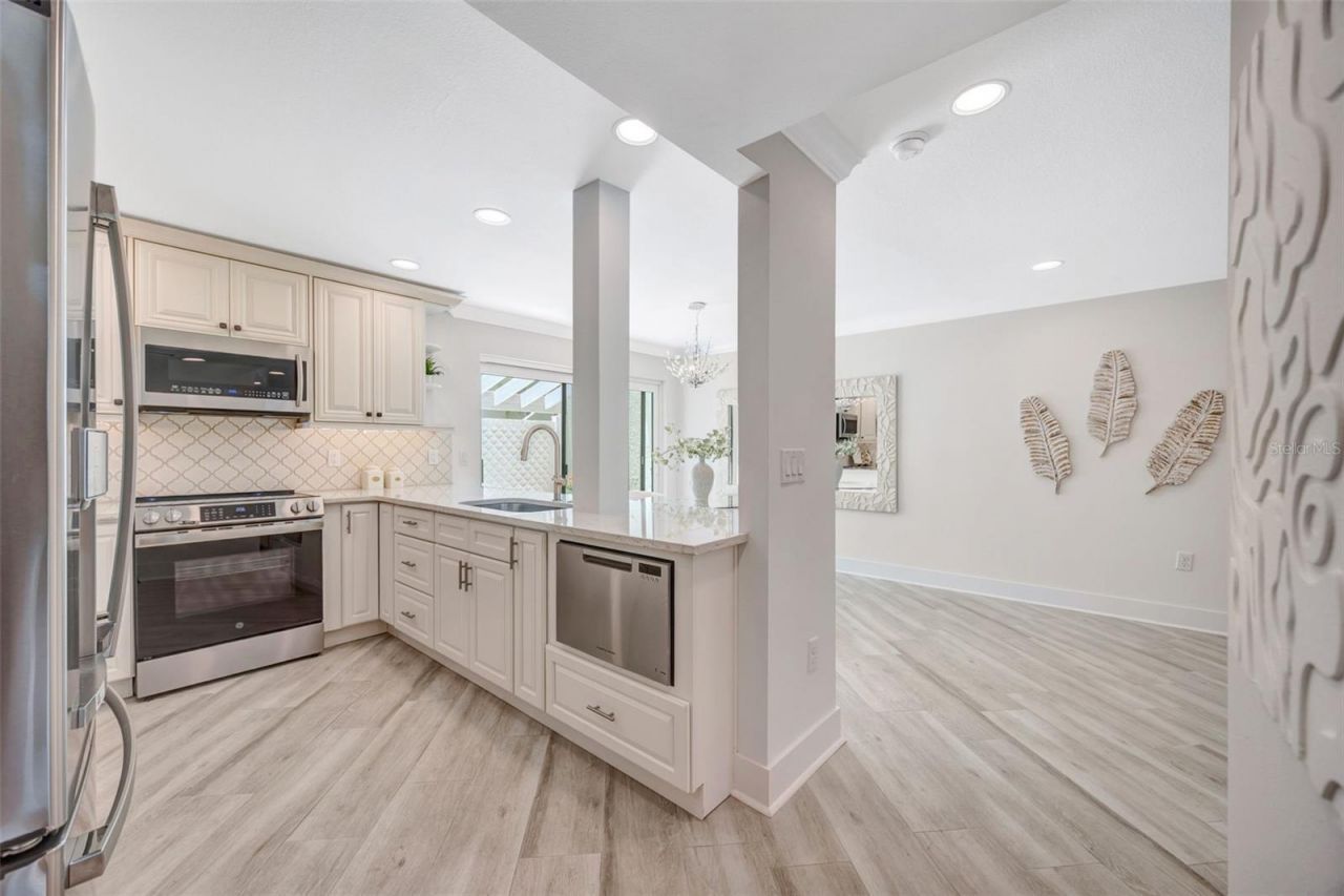 1 Windrush Boulevard , Unit 37, Indian Rocks Beach, FL 33785 Photo