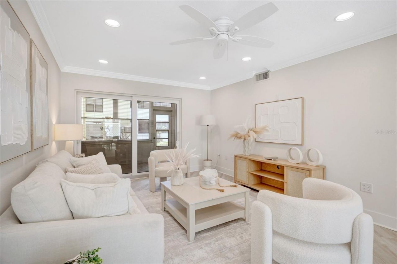 1 Windrush Boulevard , Unit 37, Indian Rocks Beach, FL 33785 Photo