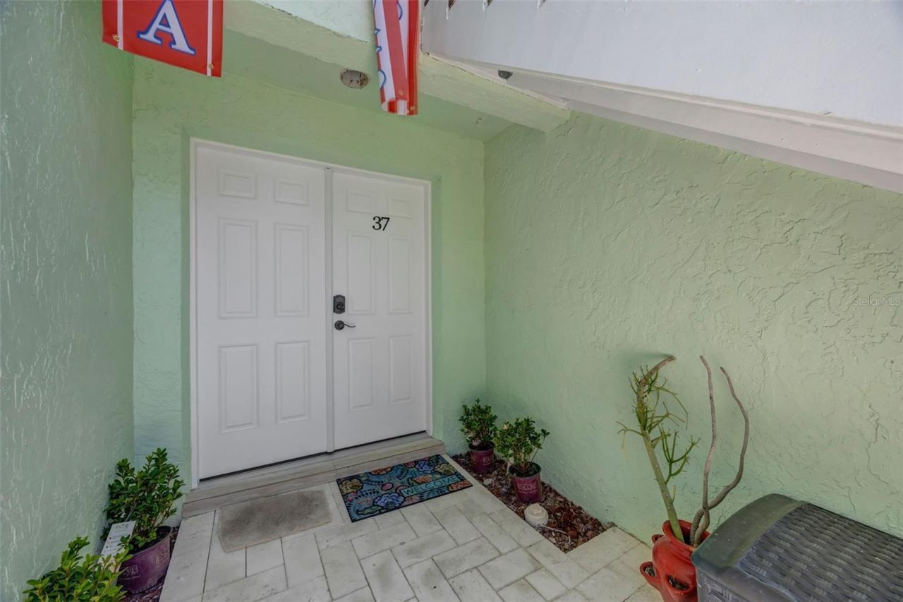 1 Windrush Boulevard , Unit 37, Indian Rocks Beach, FL 33785 Photo