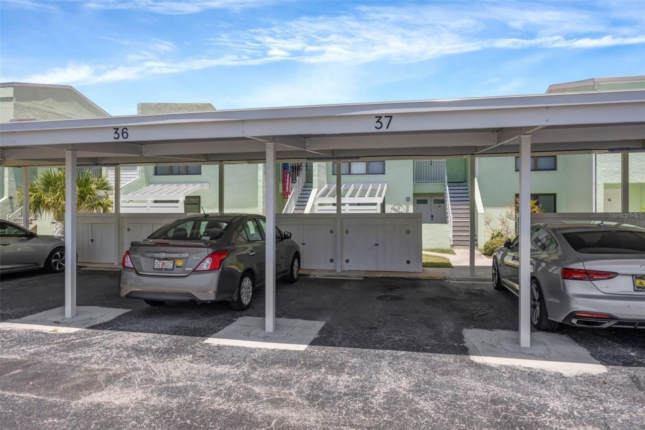 1 Windrush Boulevard , Unit 37, Indian Rocks Beach, FL 33785 Photo