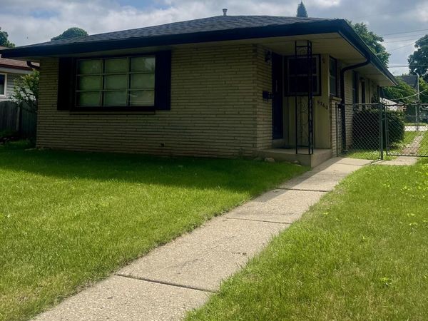 5760 N 93rd STREET, Milwaukee, WI 53225