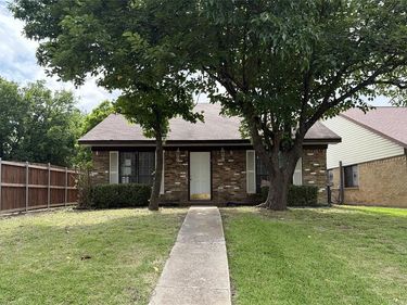 7791 Los Gatos Drive, Dallas, TX 75232