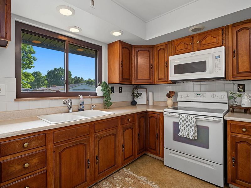 210 Broadway Road, Enon, OH 45323 Photo 18