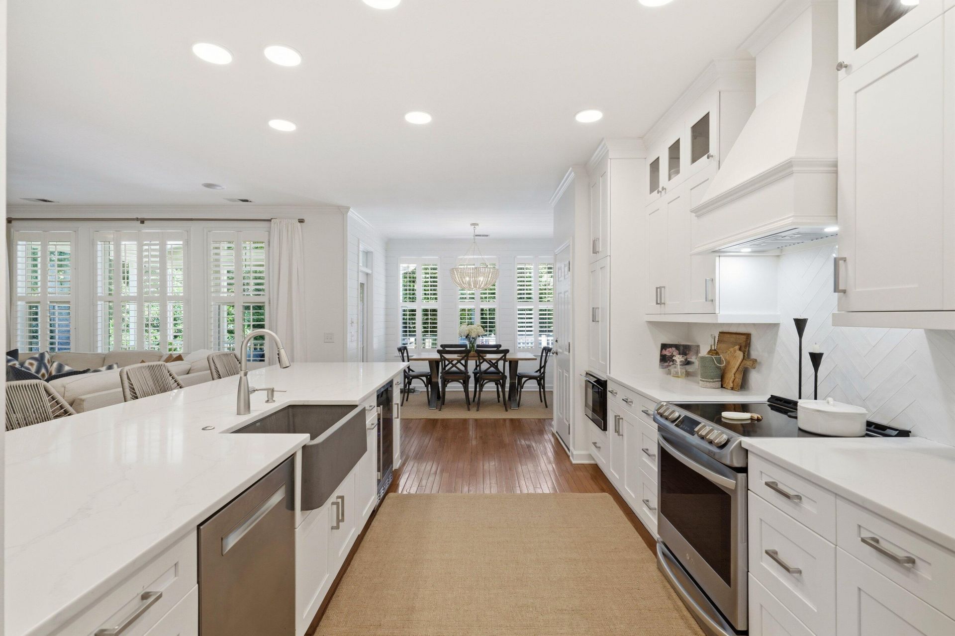 1022 Barfield Street Photo 14
