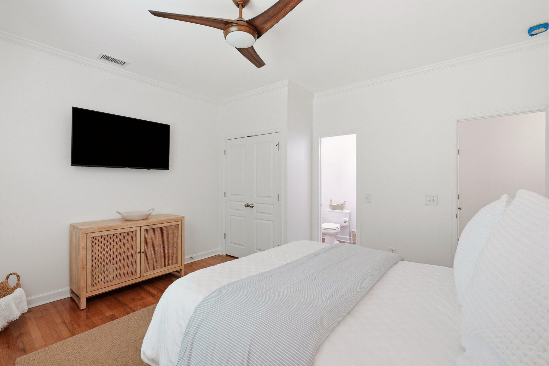 1022 Barfield Street Photo 22
