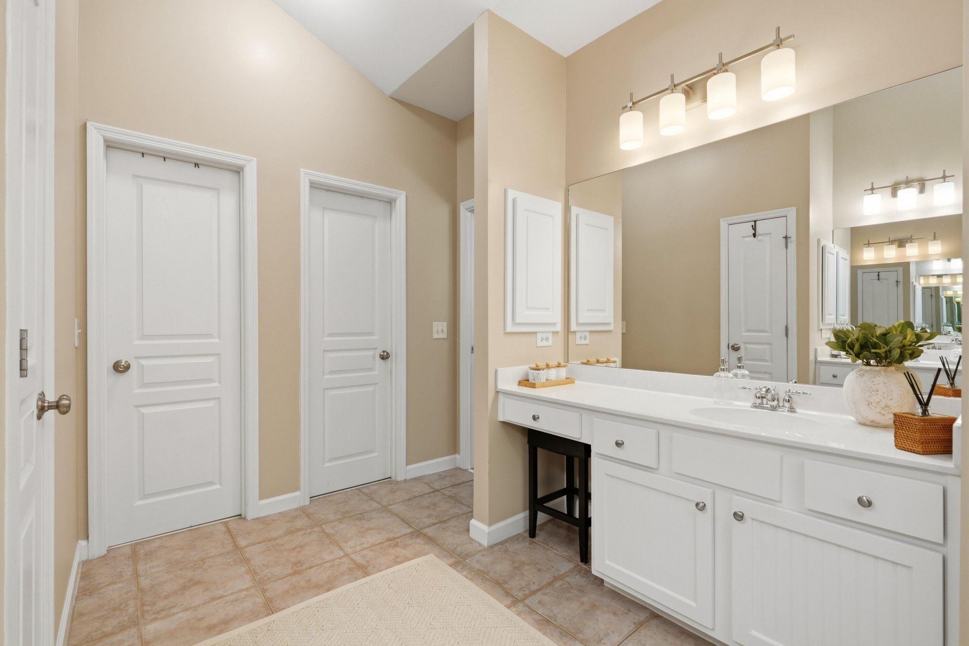 1022 Barfield Street Photo 30