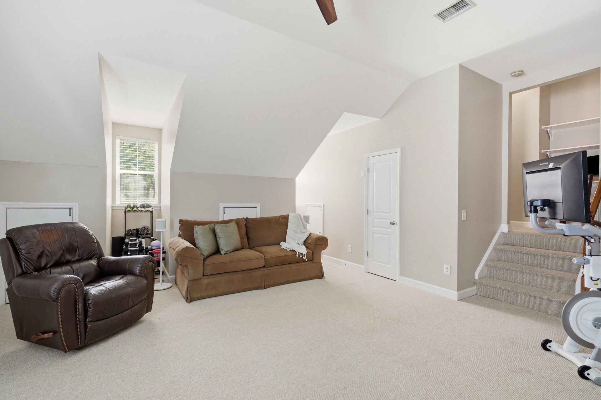 1022 Barfield Street Photo 40