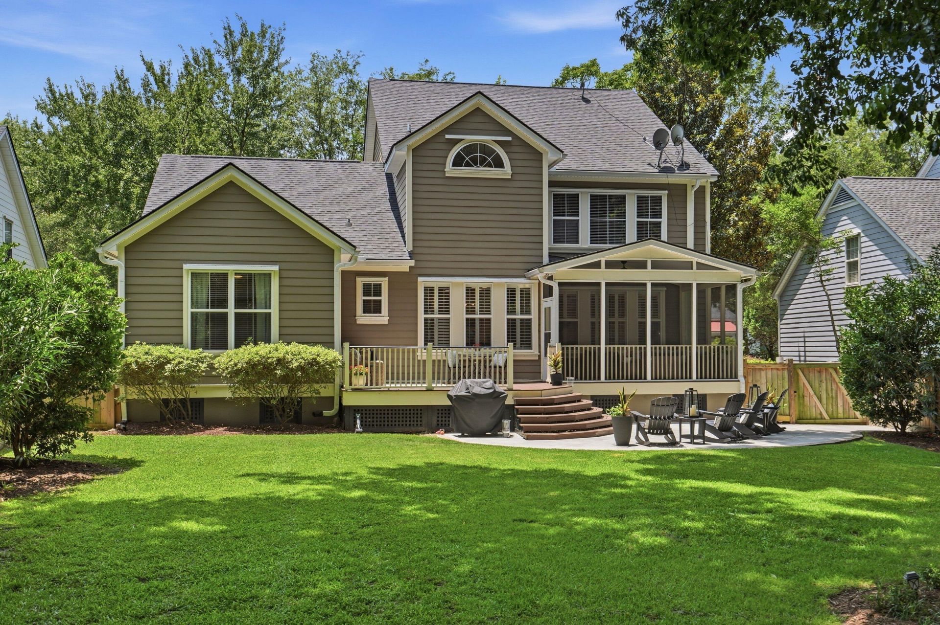 1022 Barfield Street Photo 45