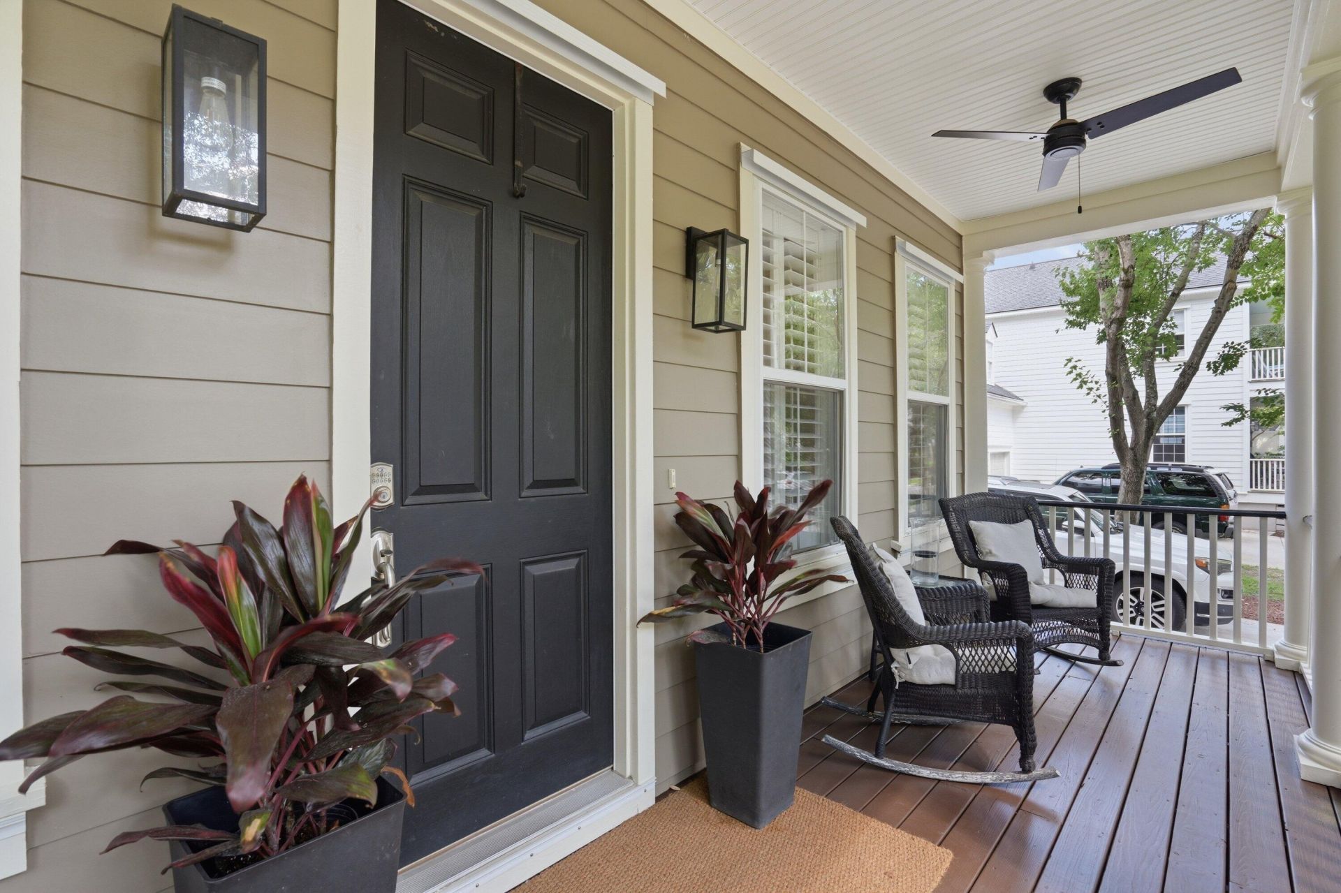 1022 Barfield Street Photo 7