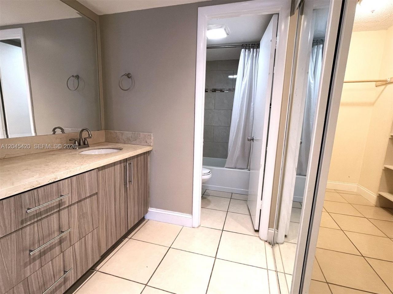 3900 N Hills Dr , Unit 108, Hollywood, FL 33021 Photo