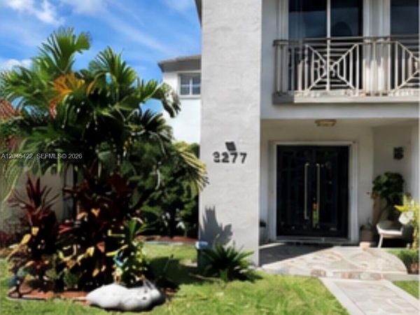 8277 NW 194th Ter , Unit 2, Hialeah, FL 33015