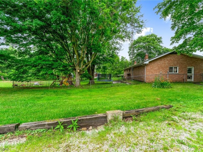 6235 Homeworth Road, Homeworth, OH 44634 Photo 23