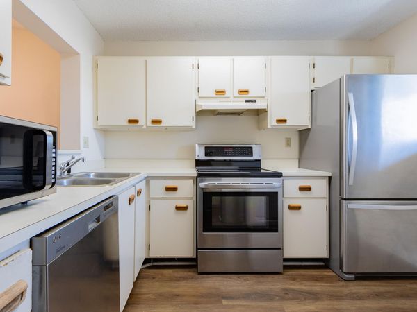 9449 Boca Cove Circle, Unit 911, Boca Raton, FL 33428