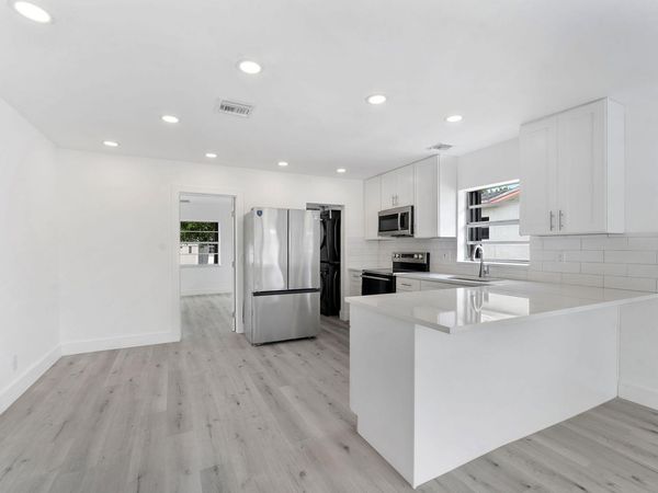 488 NW 2nd Terrace, Deerfield Beach, FL 33441