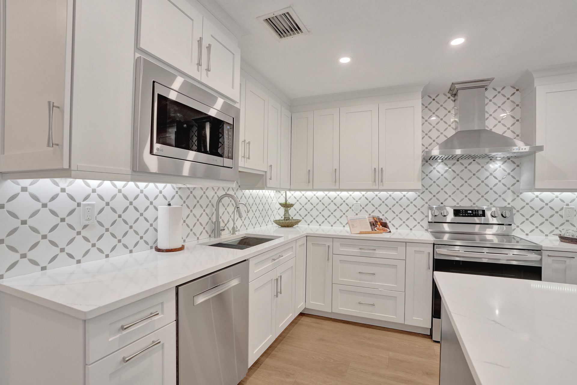 4921 Riverside Drive, Unit 606, Coral Springs, FL 33067 Photo