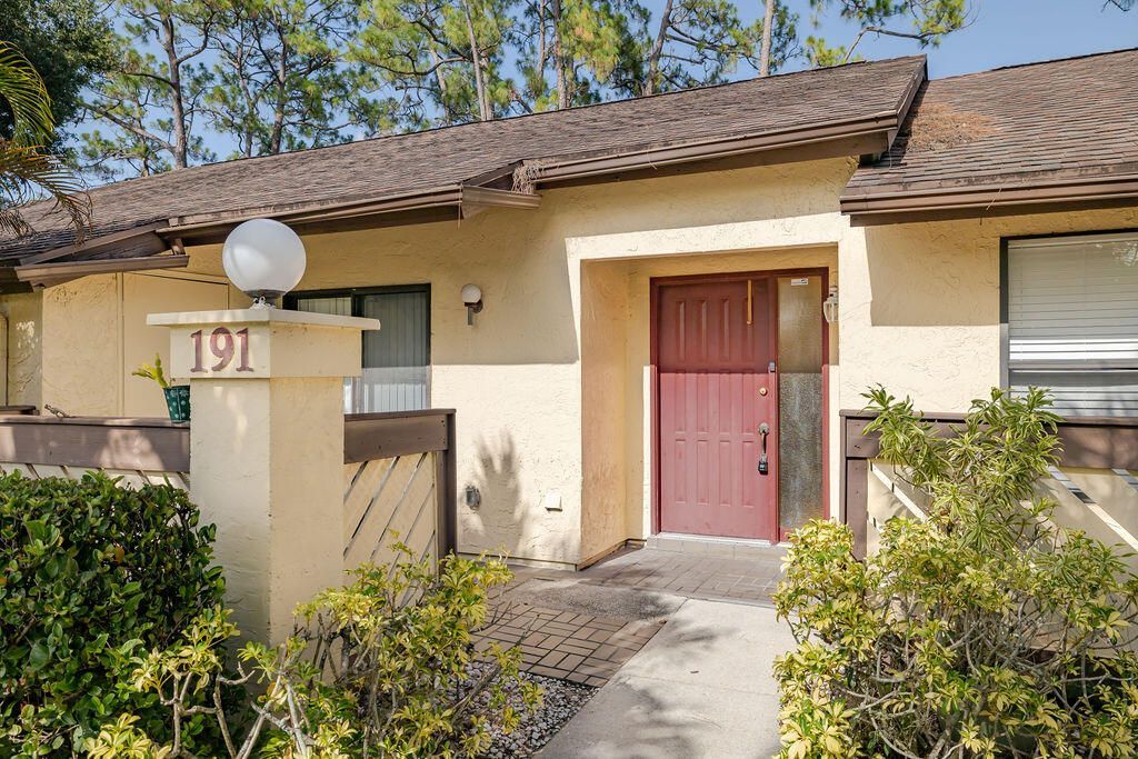 191 Mastic Tree Court, Royal Palm Beach, FL 33411 Photo