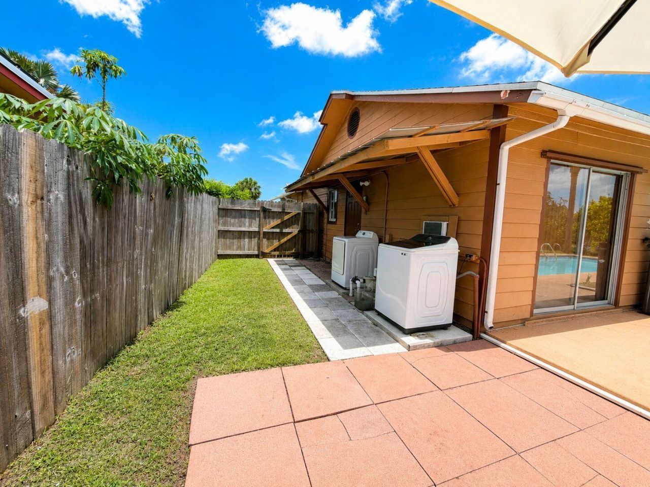 5202 El Claro Circle, West Palm Beach, FL 33415 Photo