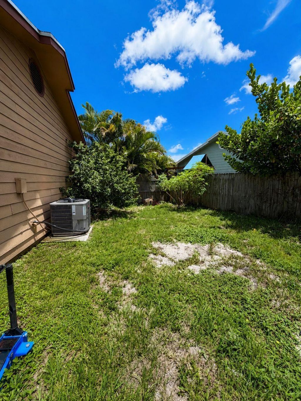 5202 El Claro Circle, West Palm Beach, FL 33415 Photo