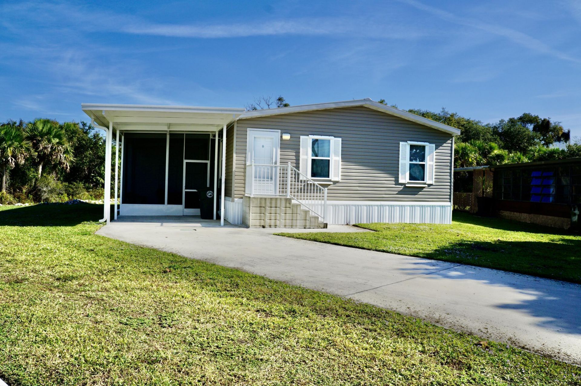 325 Mockingbird Avenue, Fort Pierce, FL 34982 Main Photo