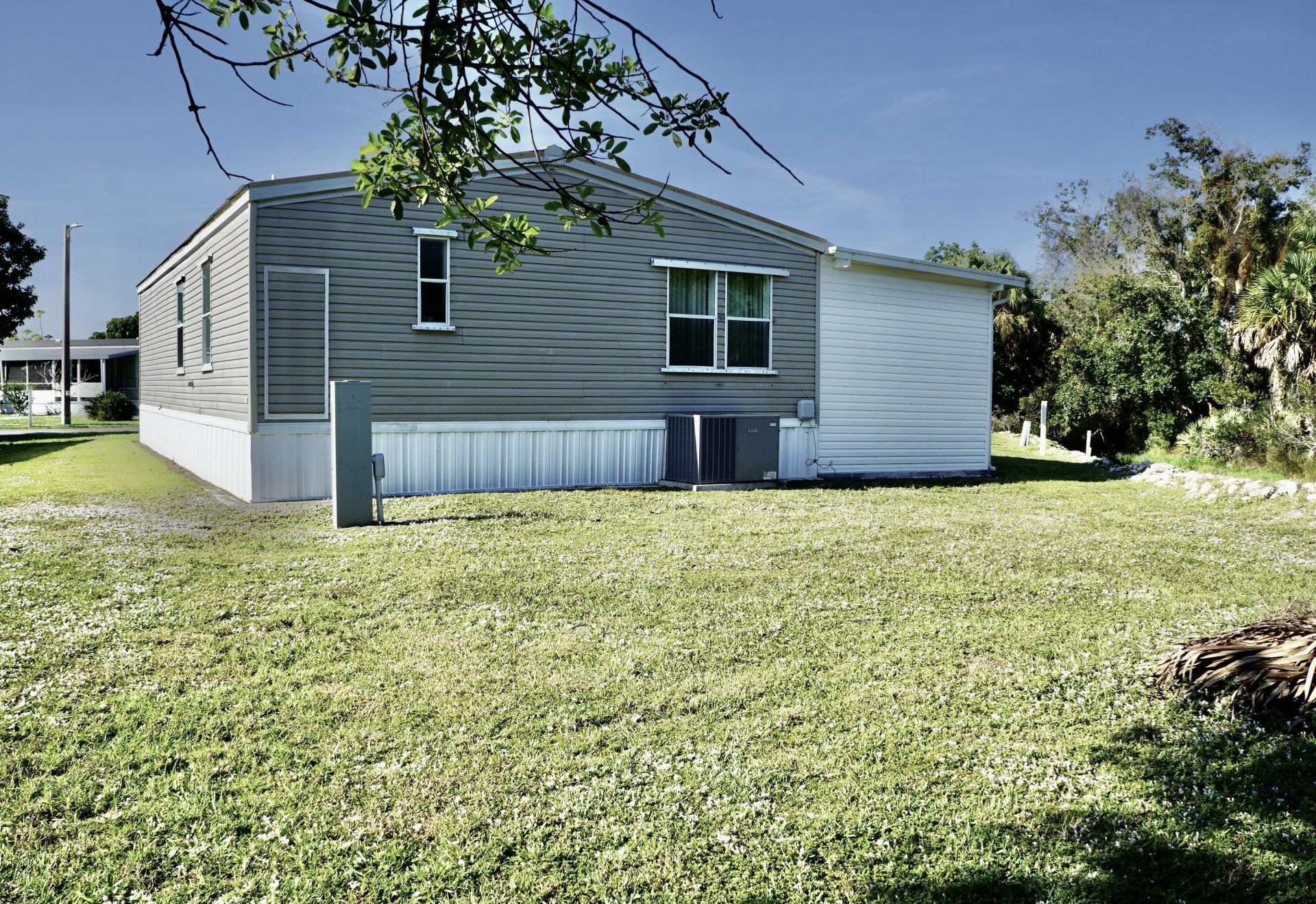325 Mockingbird Avenue, Fort Pierce, FL 34982 Photo