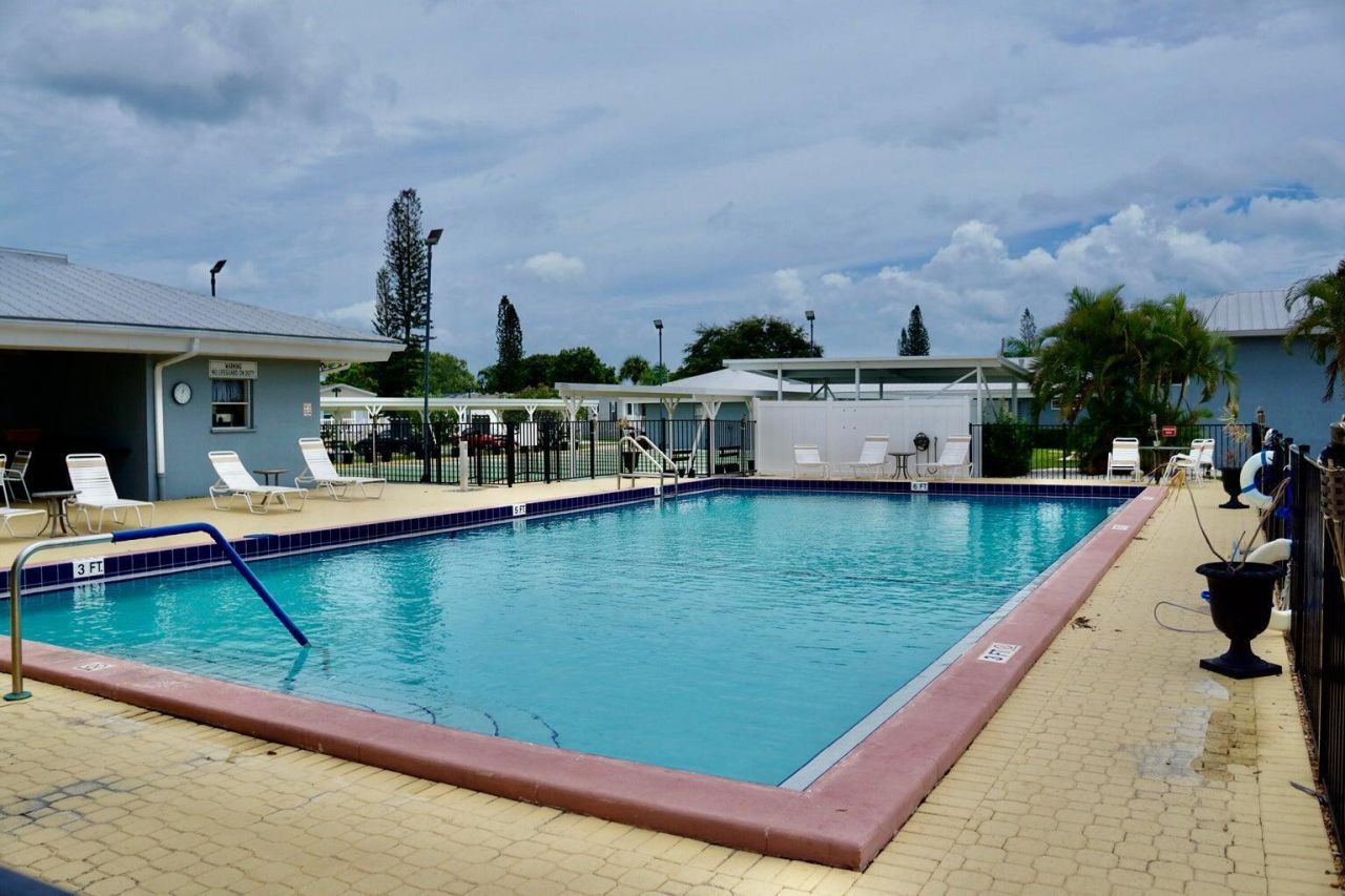 325 Mockingbird Avenue, Fort Pierce, FL 34982 Photo