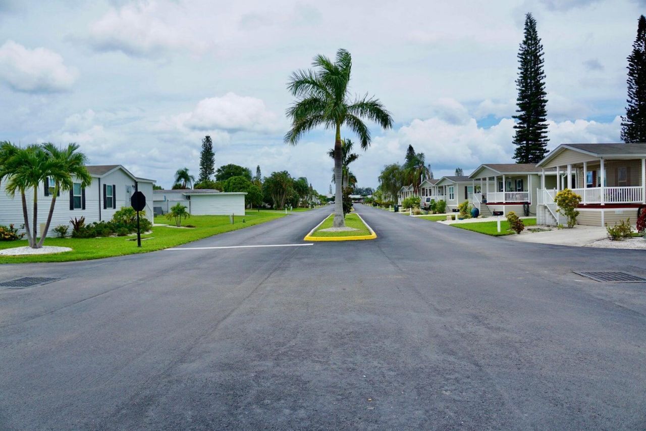 325 Mockingbird Avenue, Fort Pierce, FL 34982 Photo