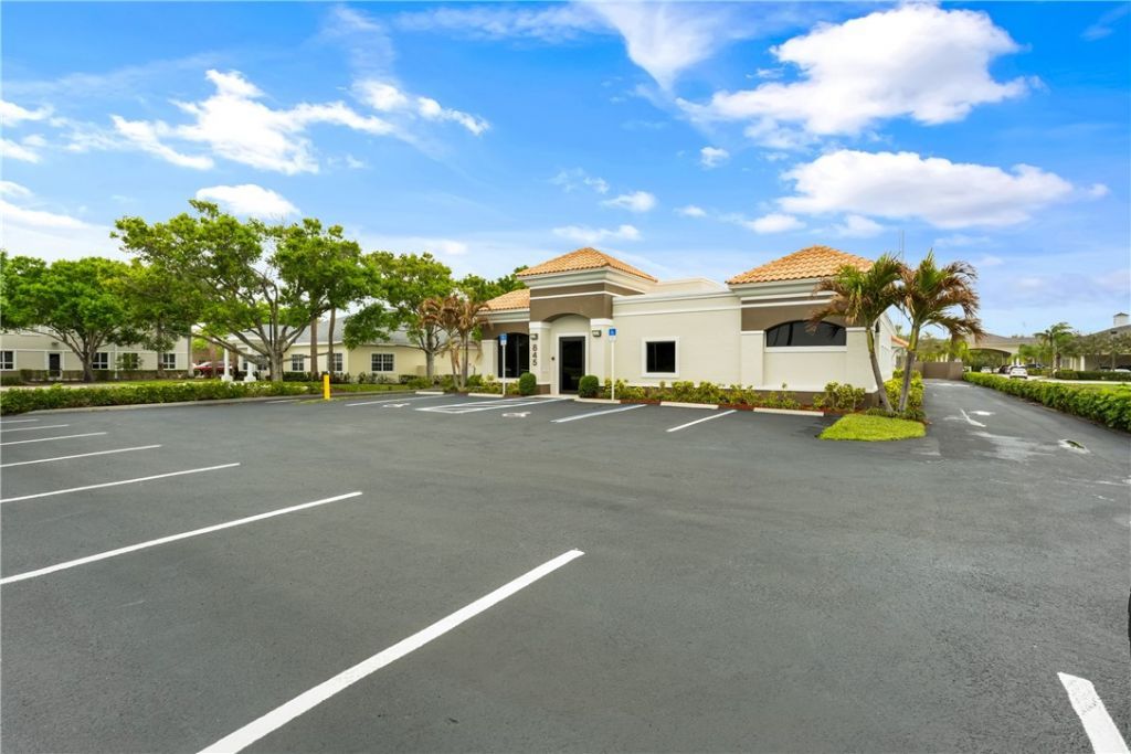 845 37 Th Place, Vero Beach, FL 32960 Photo