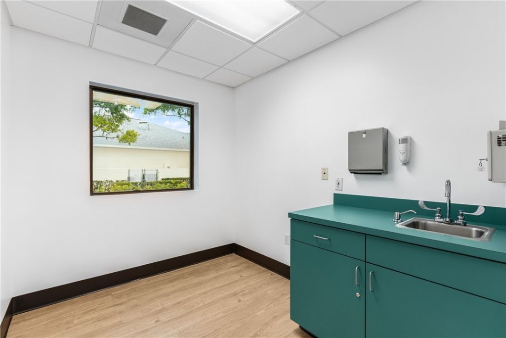 845 37 Th Place, Vero Beach, FL 32960 Photo