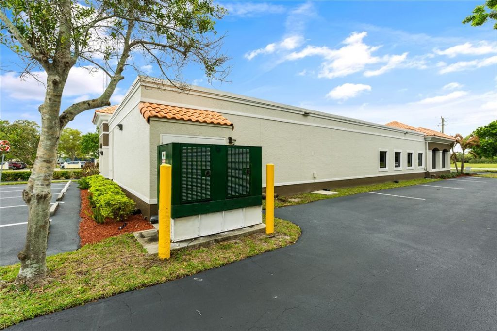 845 37 Th Place, Vero Beach, FL 32960 Photo