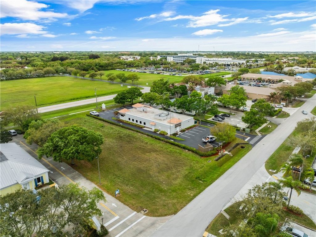 845 37 Th Place, Vero Beach, FL 32960 Photo