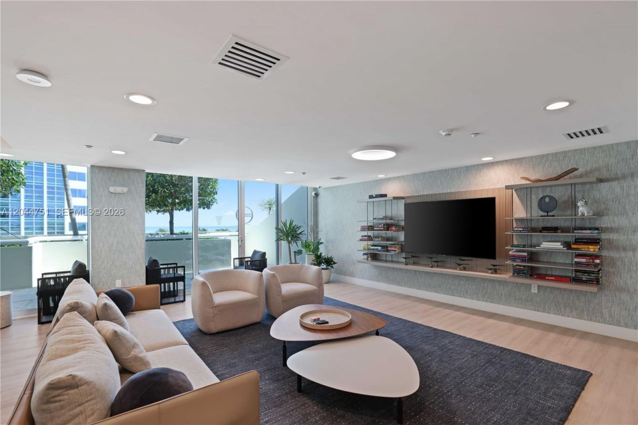 5025 Collins Ave , Unit 1103-1104-, Miami Beach, FL 33140 Photo
