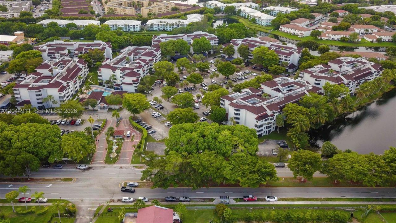 8205 SW 152nd Ave, Unit F-105, Miami, FL 33193 Photo