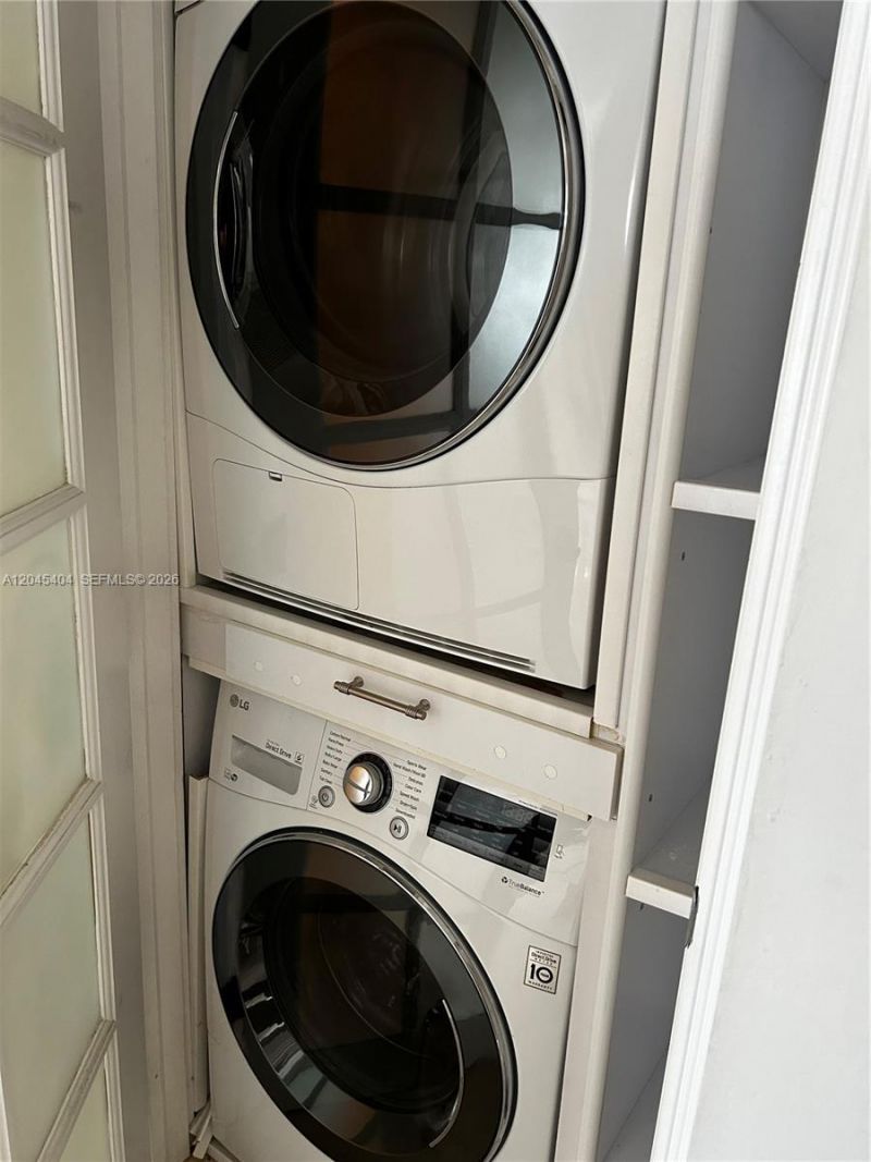 5225 Collins Ave , Unit 1117, Miami Beach, FL 33140 Photo