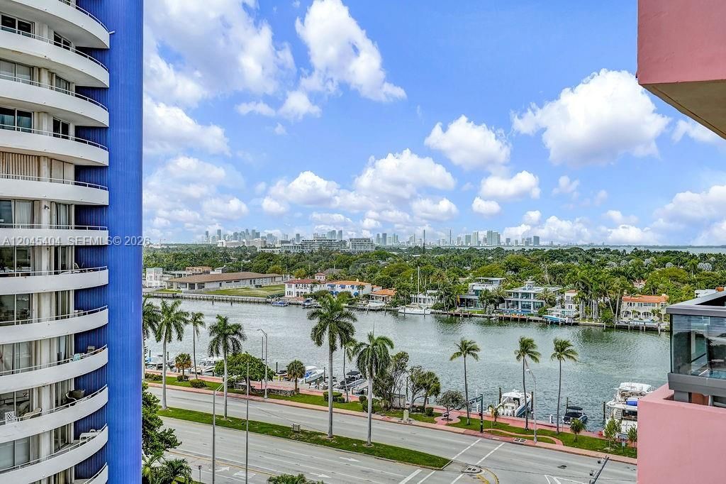 5225 Collins Ave , Unit 1117, Miami Beach, FL 33140 Photo