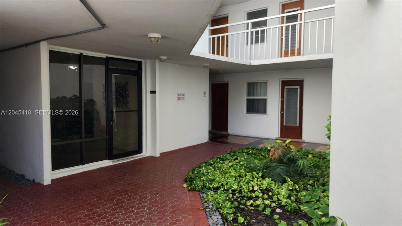 1075 93rd St , Unit 304, Bay Harbor Islands, FL 33154 Photo