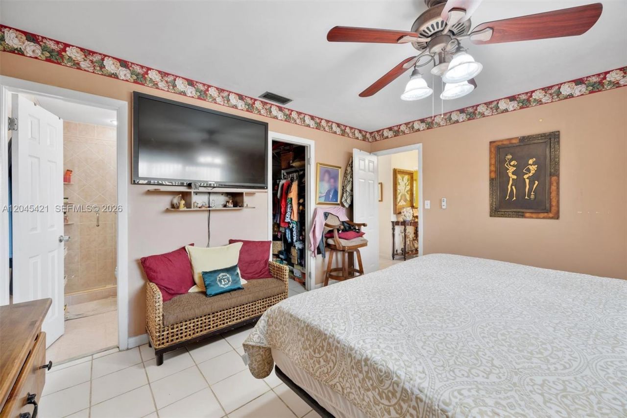 13776 Kendale Lakes Dr, Miami, FL 33183 Photo