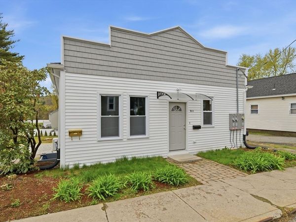 25 Bourne St., Palmer, MA 01080