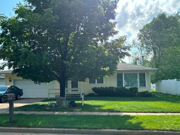 2944 Saturn Avenue, Eau Claire, WI 54703