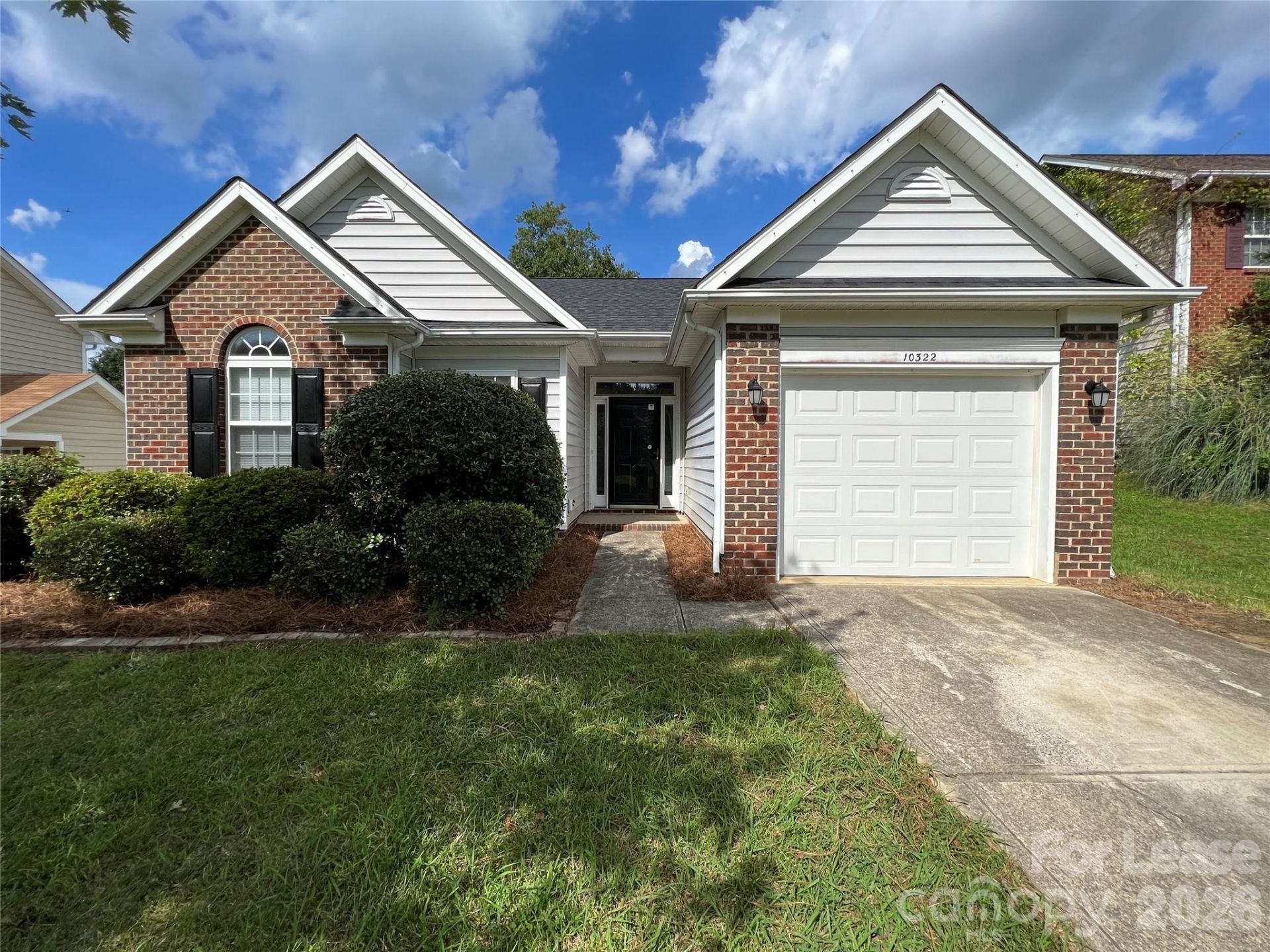 10322 Layton Ridge Lane, Charlotte, NC 28214 Main Photo