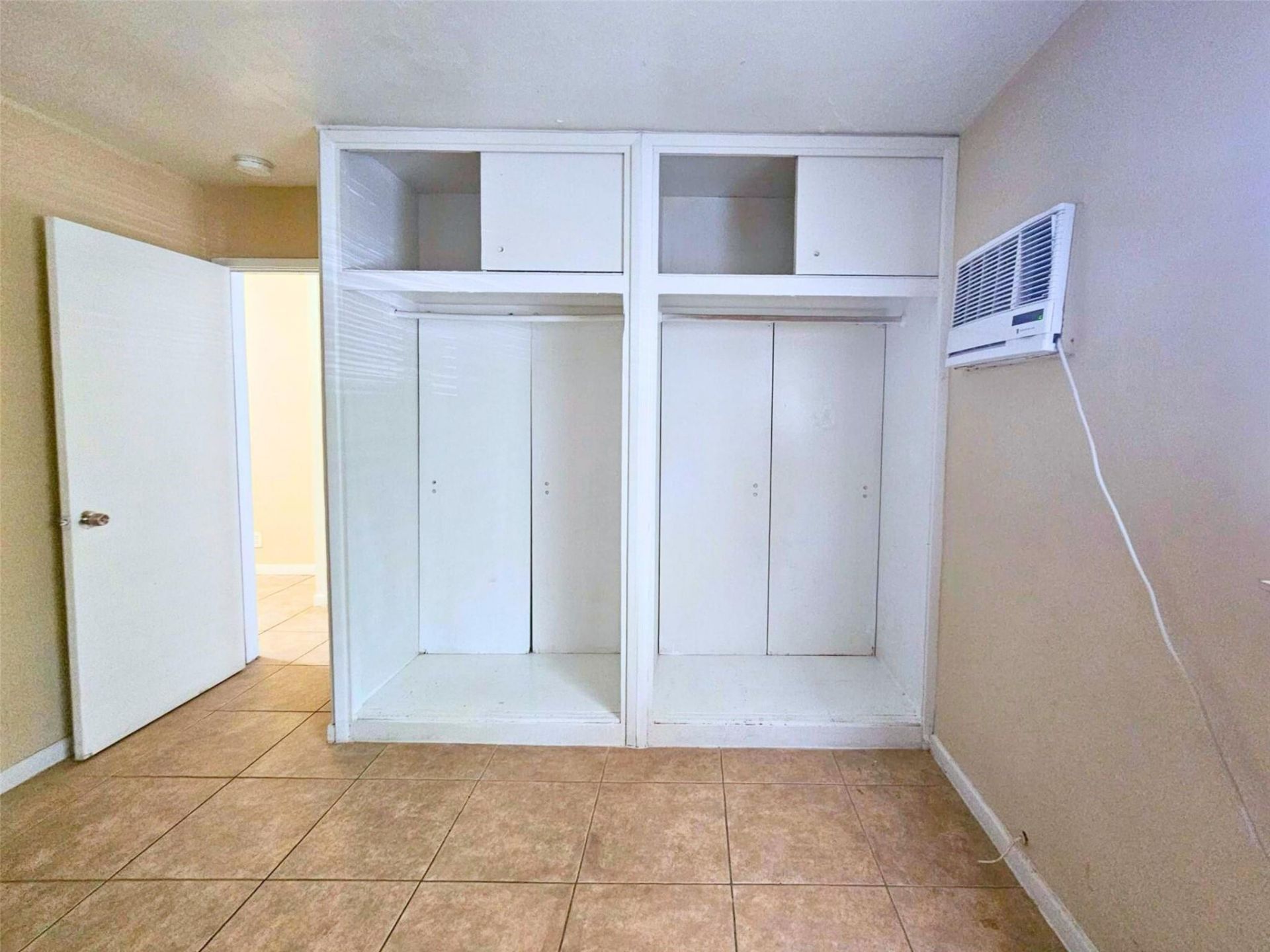 3741 SW 1st Street, Unit 11, Fort Lauderdale, FL 33312 Photo