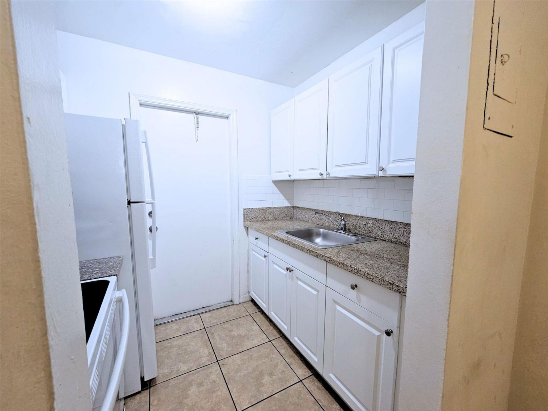 3741 SW 1st Street, Unit 11, Fort Lauderdale, FL 33312 Photo