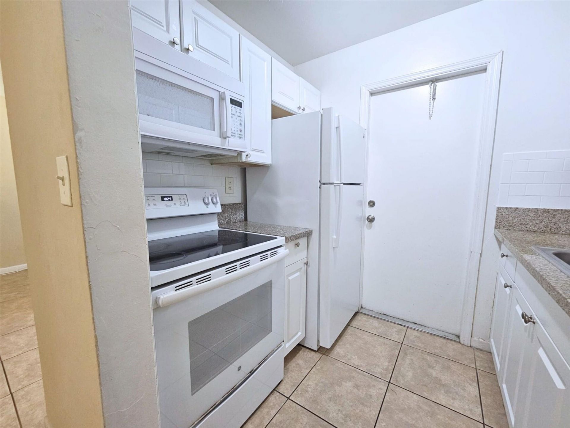 3741 SW 1st Street, Unit 11, Fort Lauderdale, FL 33312 Photo
