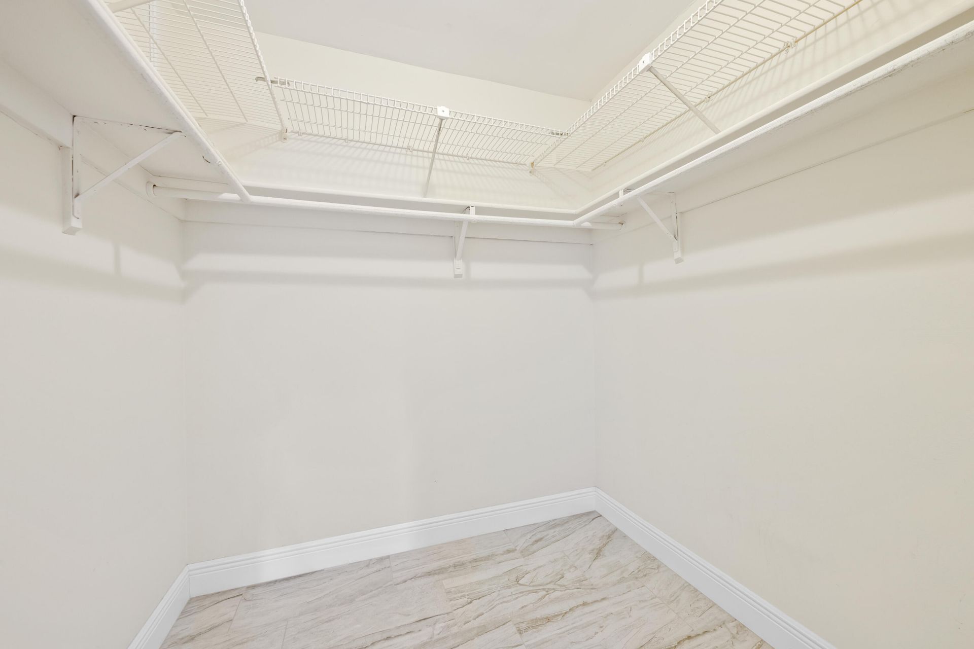 483 N Pine Island Road, Unit C304, Plantation, FL 33324 Photo
