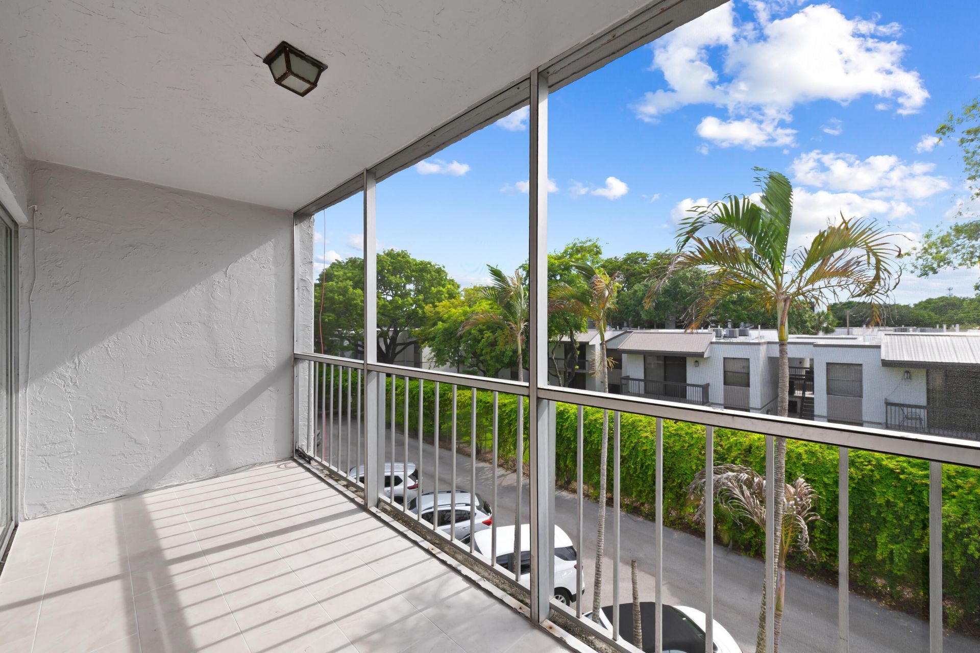 483 N Pine Island Road, Unit C304, Plantation, FL 33324 Photo